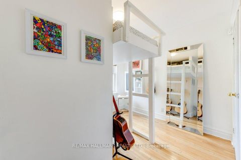 Photo 19 at 813 Carlaw Avenue, Danforth, Toronto