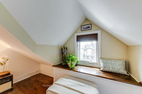 Photo 30 at 813 Carlaw Avenue, Danforth, Toronto