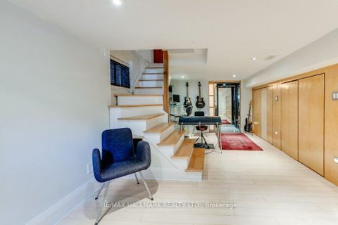 Photo 31 at 813 Carlaw Avenue, Danforth, Toronto