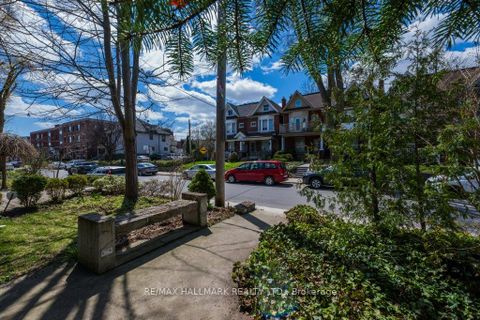 Photo 38 at 813 Carlaw Avenue, Danforth, Toronto