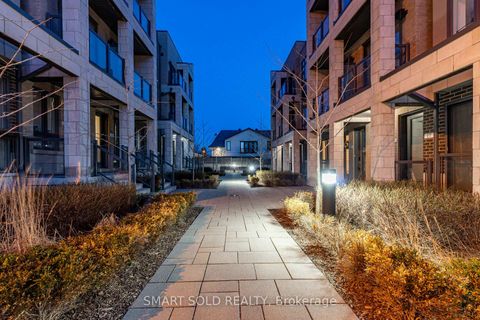 Photo 20 at 14 - 713 Lawrence Avenue W, Glen Park, Toronto