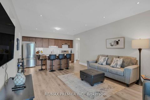 Photo 4 at 110 - 299 Cundles Road E, Alliance, Barrie