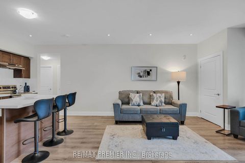 Photo 7 at 110 - 299 Cundles Road E, Alliance, Barrie