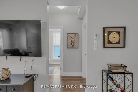 Photo 17 at 110 - 299 Cundles Road E, Alliance, Barrie