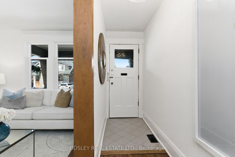 Photo 2 at 431 Davisville Avenue, Mount Pleasant East, Toronto