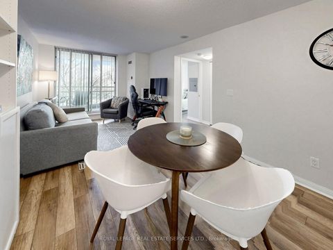 Photo 17 at 203 - 398 Eglinton Avenue, Mount Pleasant East, Toronto