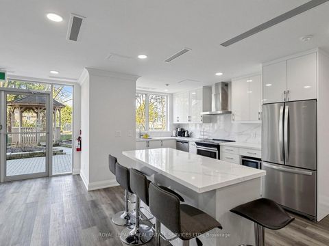 Photo 38 at 203 - 398 Eglinton Avenue, Mount Pleasant East, Toronto