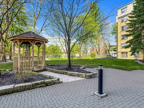 Photo 44 at 203 - 398 Eglinton Avenue, Mount Pleasant East, Toronto