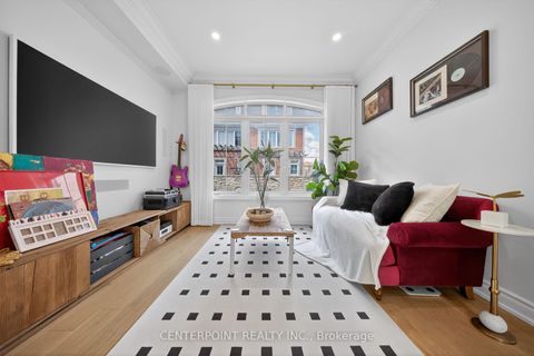 Photo 1 at 27 Slingsby Lane, Willowdale East, Toronto