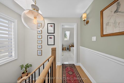 Photo 24 at 27 Slingsby Lane, Willowdale East, Toronto