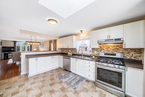 Photo 8 at 2 Waddington Crescent, Holly, Barrie