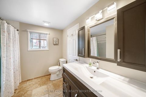 Photo 17 at 2 Waddington Crescent, Holly, Barrie