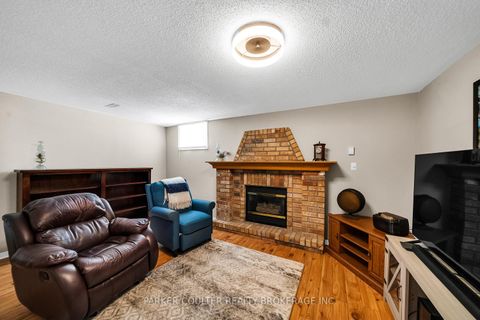 Photo 18 at 2 Waddington Crescent, Holly, Barrie