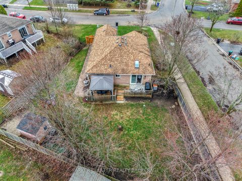 Photo 34 at 2 Waddington Crescent, Holly, Barrie