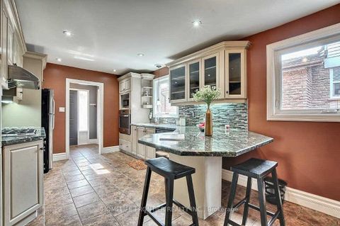 Photo 6 at 44 Rutledge Avenue, Leslie Valley, Newmarket