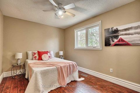 Photo 11 at 44 Rutledge Avenue, Leslie Valley, Newmarket