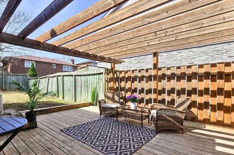 Photo 14 at 44 Rutledge Avenue, Leslie Valley, Newmarket