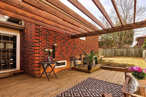 Photo 15 at 44 Rutledge Avenue, Leslie Valley, Newmarket