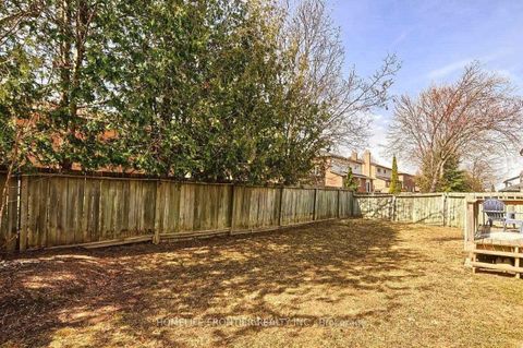 Photo 16 at 44 Rutledge Avenue, Leslie Valley, Newmarket