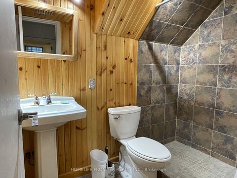 Photo 25 at 44 Rutledge Avenue, Leslie Valley, Newmarket