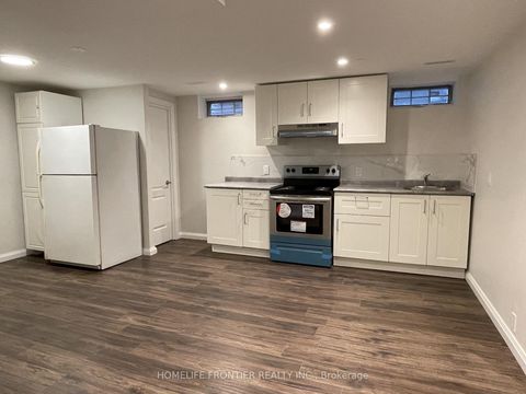 Photo 29 at 44 Rutledge Avenue, Leslie Valley, Newmarket