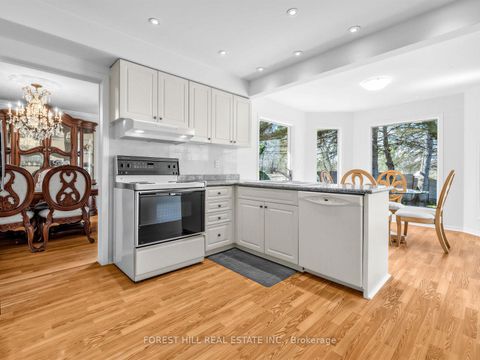 Photo 7 at 32 Saddletree Drive, Steeles, Toronto