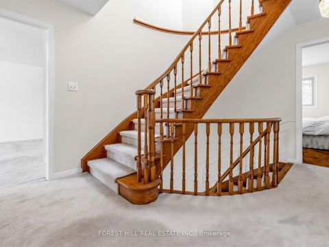 Photo 23 at 32 Saddletree Drive, Steeles, Toronto