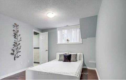 Photo 11 at 12 - 4200 Kingston Road, West Hill, Toronto