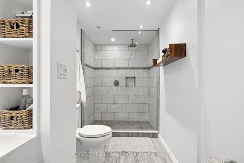 Photo 12 at 805 - 21 Dale Avenue, Moore Park, Toronto