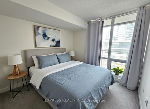 Photo 8 at 705 - 15 Fort York Boulevard, Waterfront Communities C1, Toronto