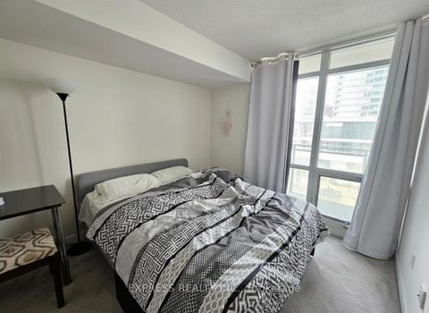 Photo 14 at 705 - 15 Fort York Boulevard, Waterfront Communities C1, Toronto