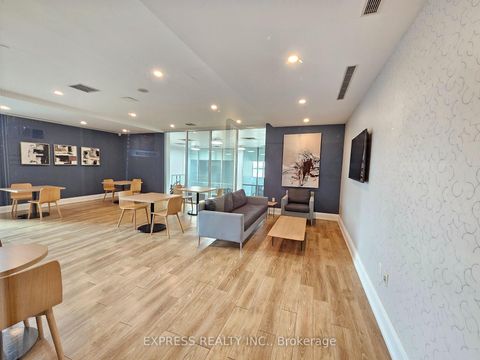 Photo 19 at 705 - 15 Fort York Boulevard, Waterfront Communities C1, Toronto