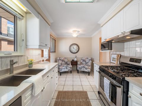 Photo 11 at 9 Wincrest Drive, Bendale, Toronto