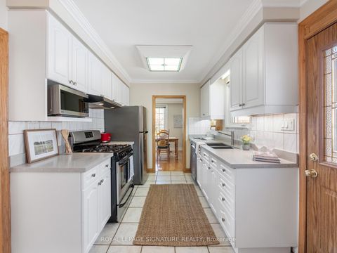 Photo 12 at 9 Wincrest Drive, Bendale, Toronto