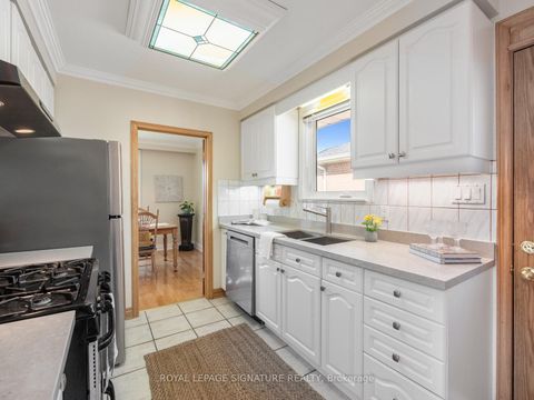 Photo 14 at 9 Wincrest Drive, Bendale, Toronto