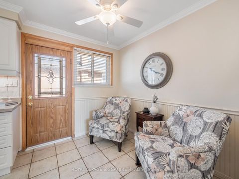 Photo 15 at 9 Wincrest Drive, Bendale, Toronto