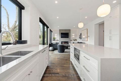 Photo 20 at 94 Kingsway Crescent, Kingsway South, Toronto