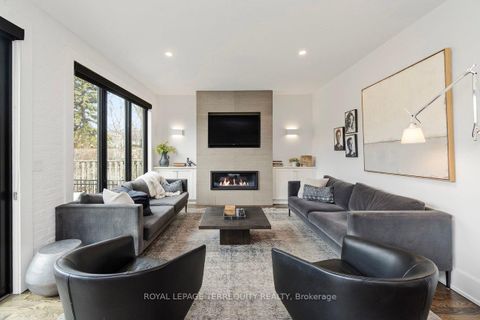 Photo 21 at 94 Kingsway Crescent, Kingsway South, Toronto