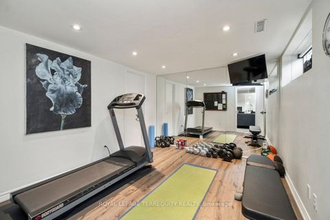 Photo 33 at 94 Kingsway Crescent, Kingsway South, Toronto