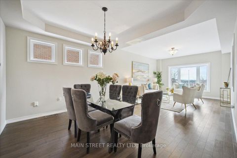 Photo 5 at 38 Carriage House Court, Jefferson, Richmond Hill