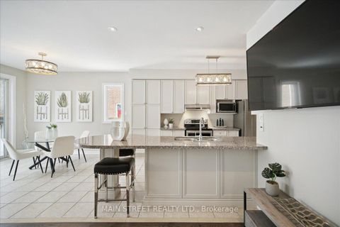 Photo 10 at 38 Carriage House Court, Jefferson, Richmond Hill