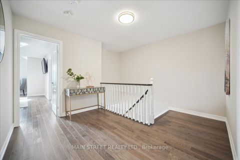 Photo 15 at 38 Carriage House Court, Jefferson, Richmond Hill