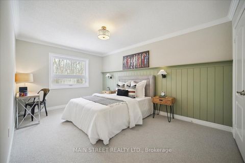 Photo 22 at 38 Carriage House Court, Jefferson, Richmond Hill