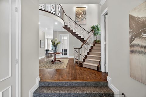 Photo 4 at 471 Cranbrooke Avenue, Nortown, Toronto