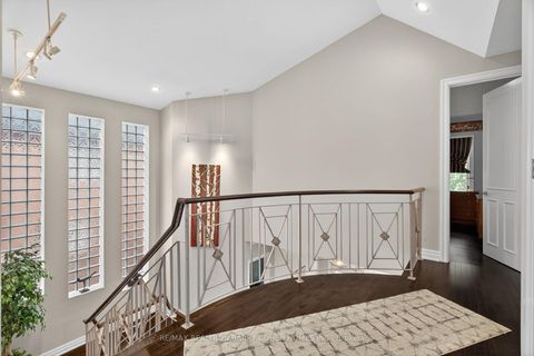 Photo 14 at 471 Cranbrooke Avenue, Nortown, Toronto