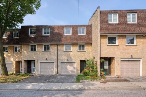 Photo 2 at 3 - 92 Twenty Ninth Street, Long Branch, Toronto