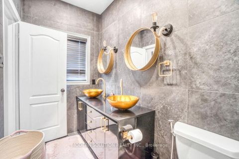 Photo 24 at 119 Blackthorn Drive, Maple, Vaughan