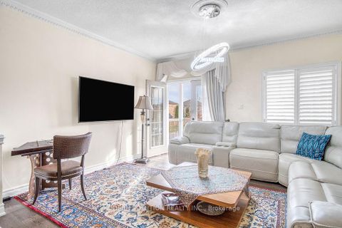 Photo 26 at 119 Blackthorn Drive, Maple, Vaughan