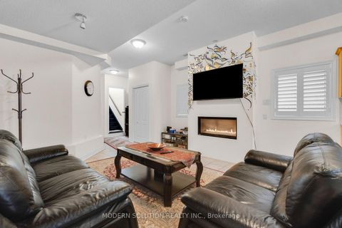 Photo 30 at 119 Blackthorn Drive, Maple, Vaughan