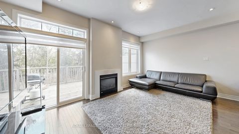 Photo 6 at 121 - 1331 Major Mackenzie Drive, Patterson, Vaughan